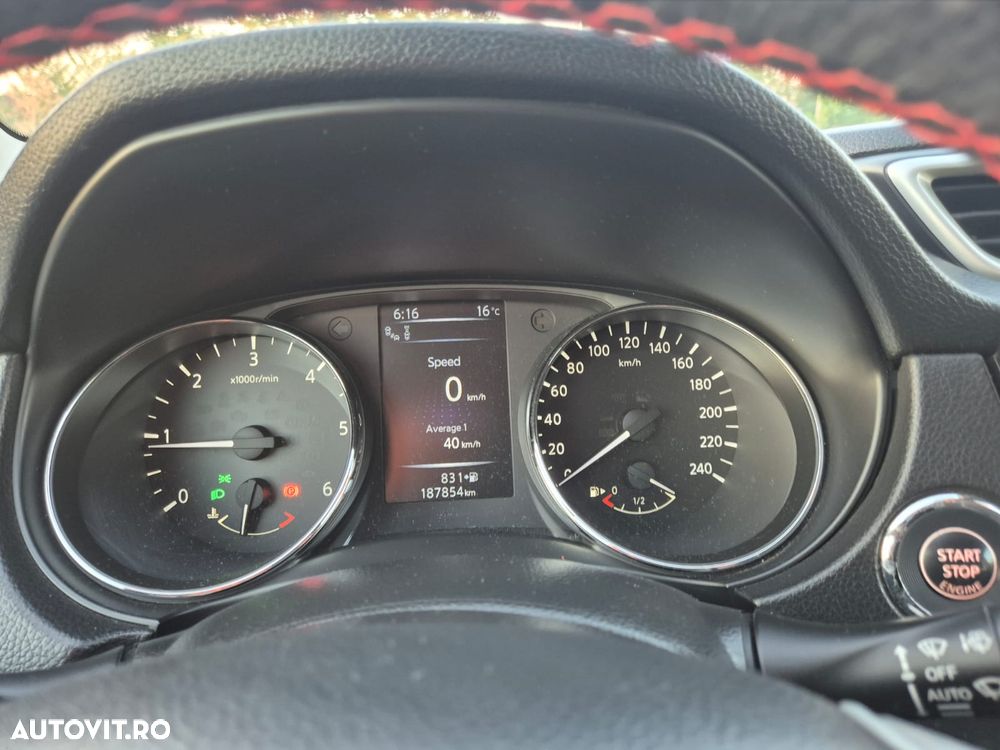 Nissan Qashqai 1.6 DCI 4 x 4 DPF Start/Stop tekna - 10
