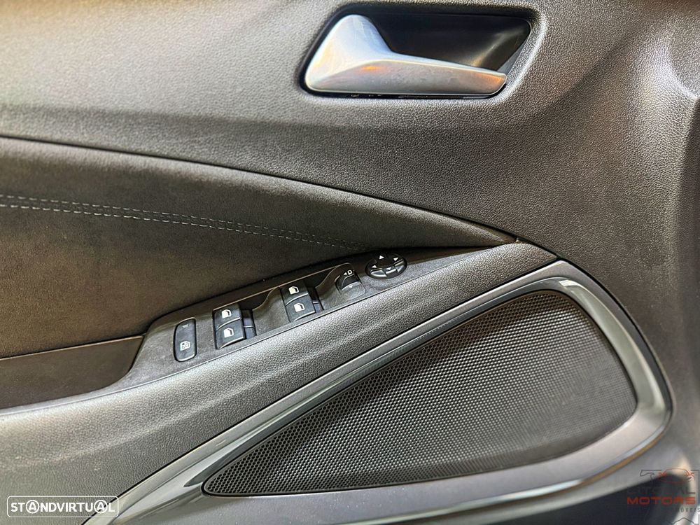 Opel Crossland 1.2 T GS Line - 18