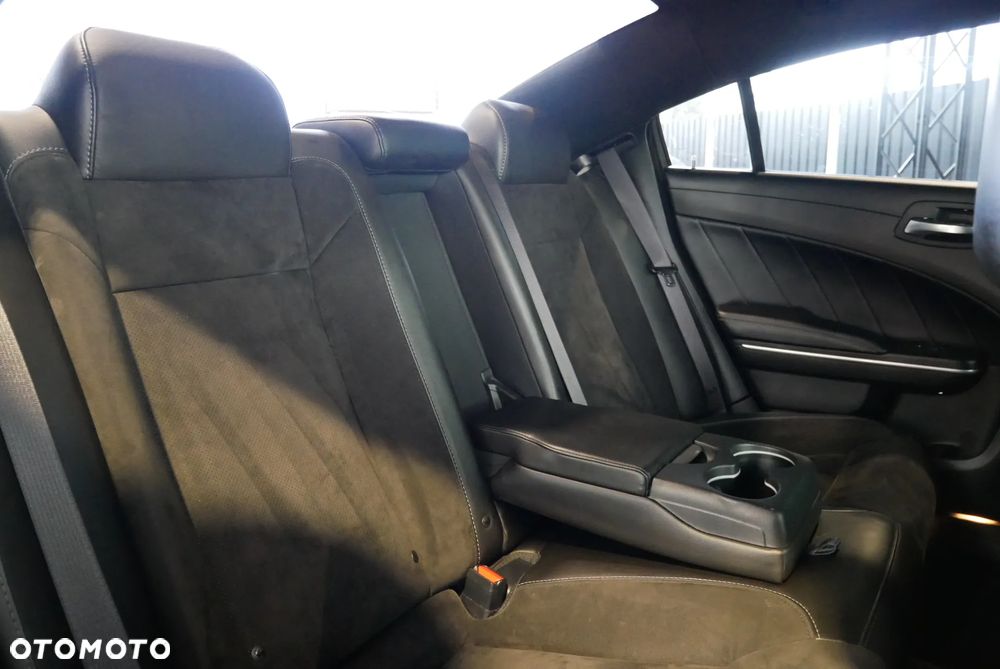 Dodge Charger 3.6 GT - 15