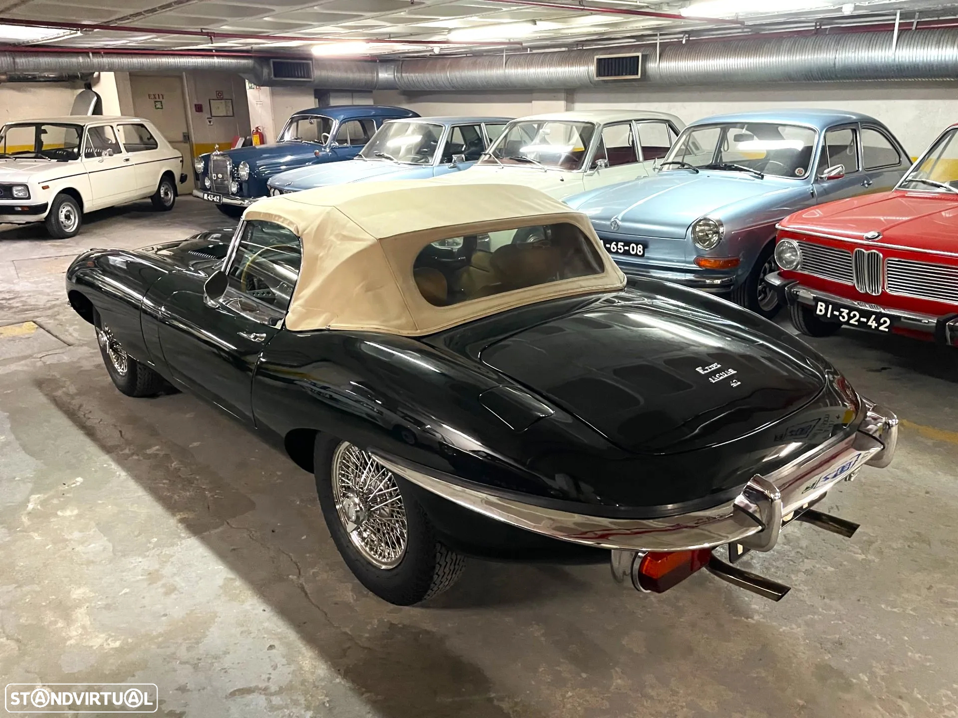 Jaguar E-Type - 10