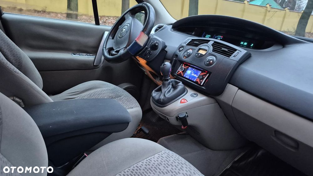 Renault Scenic 1.9 dCi Luxe Expression - 8