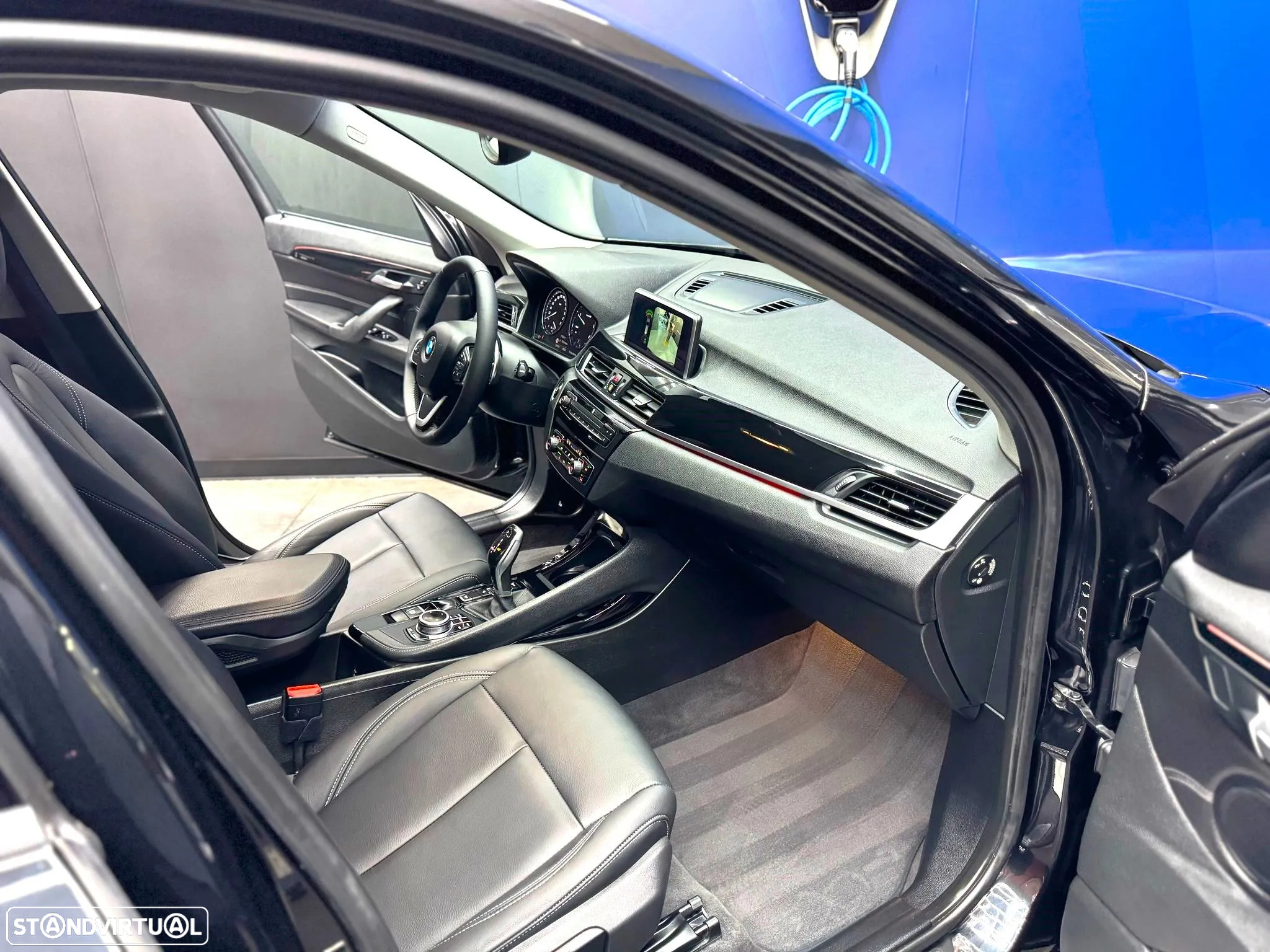 BMW X1 18 d sDrive Auto Line Sport - 28
