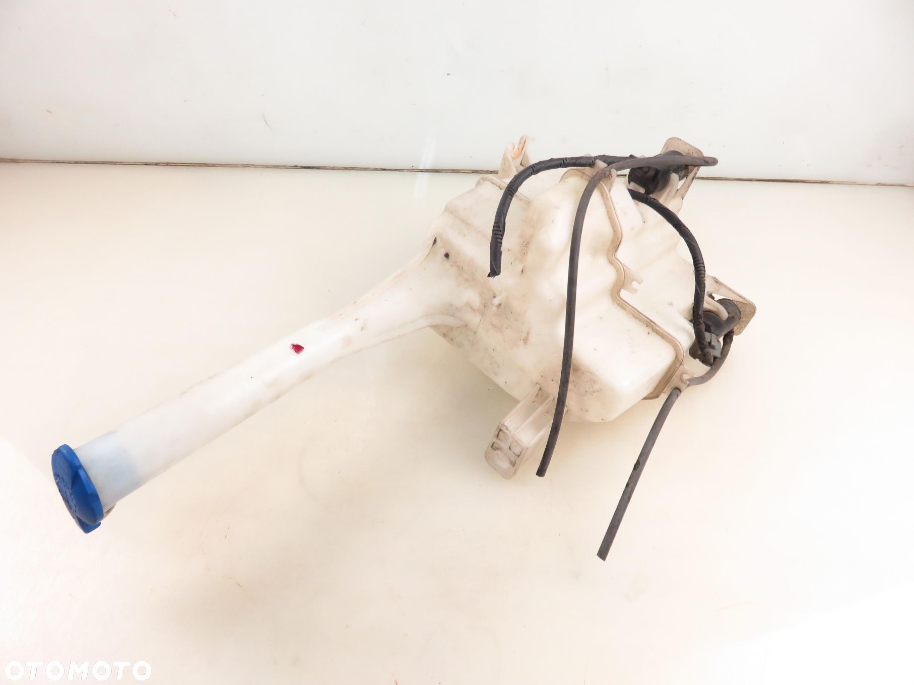 ZBIORNICZEK SPRYSKIWACZY HYUNDAI ix35 986102Y000 986102Z000 986102S000 - 1
