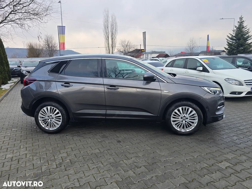 Opel Grandland X 1.2 Start/Stop Elegance - 5