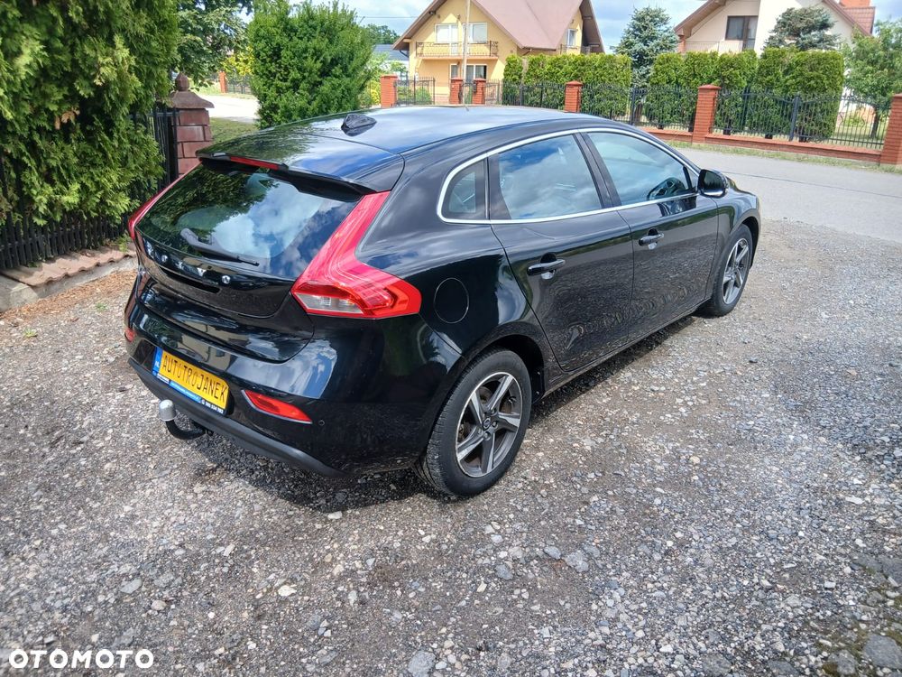 Volvo V40 D2 - 13
