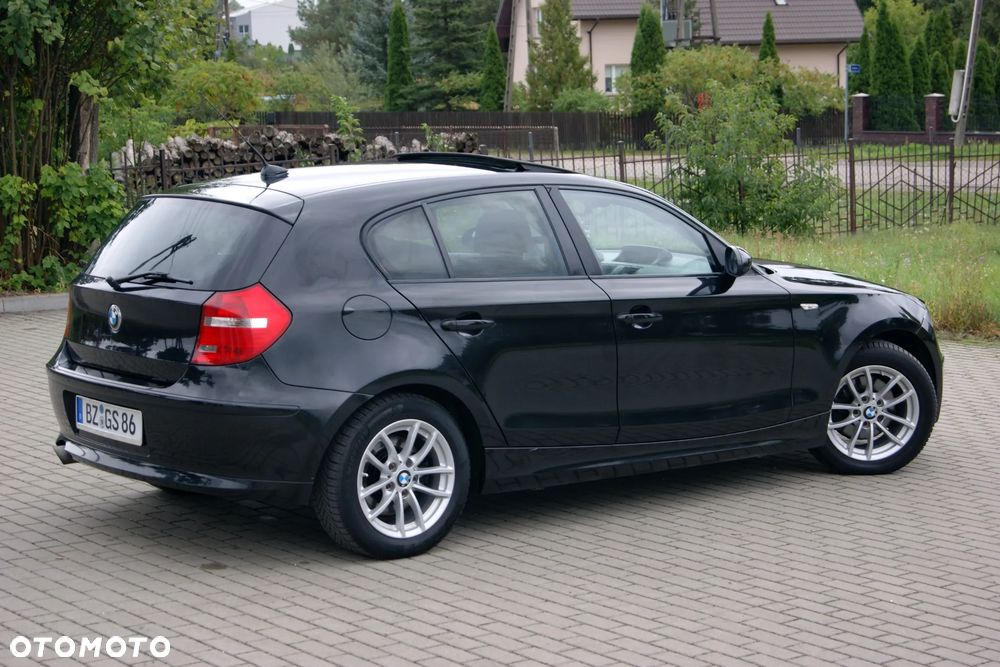 BMW Seria 1 120d - 19