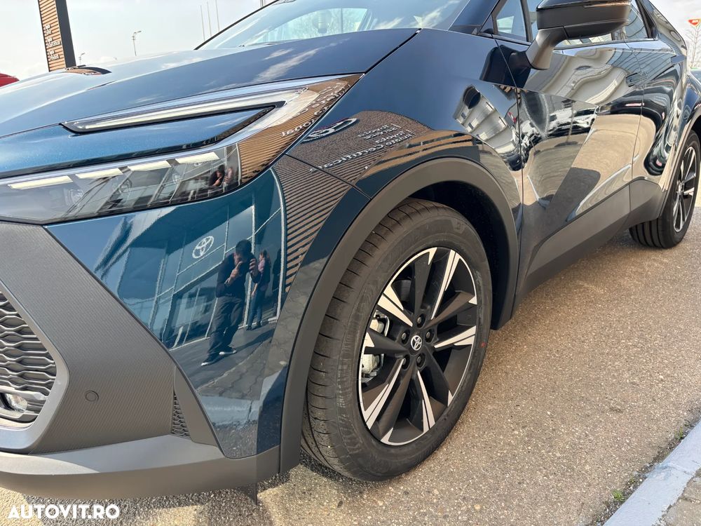 Toyota C-HR - 16