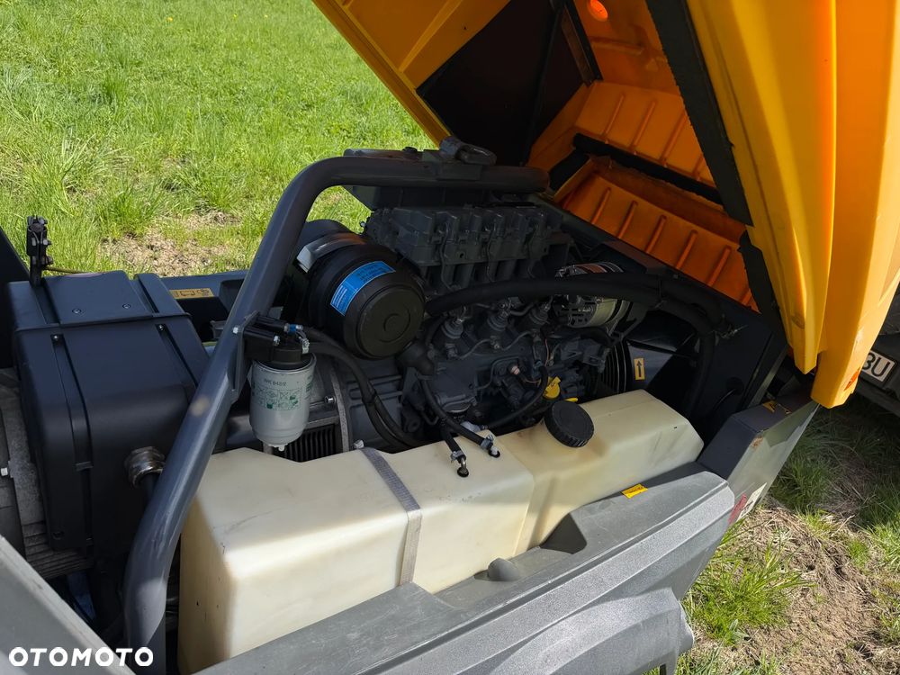 Atlas Copco QAX 30 KW Agregat Generator Prądotwórczy Mobilna Przyczepka do rejestracji jako pojazd. 30 KVA. 2015rok. Agregat Sprowadzony z Norwegii! DEUTZ Silnik 45 KM. Zadbana maszyna! Po Serwisach. Hamulec Najazdowy. 3900 mtg. Prądnica LEROY SOMER. OKAZJA Pracował sporadycznie w Norweskiej Komunie! - 6