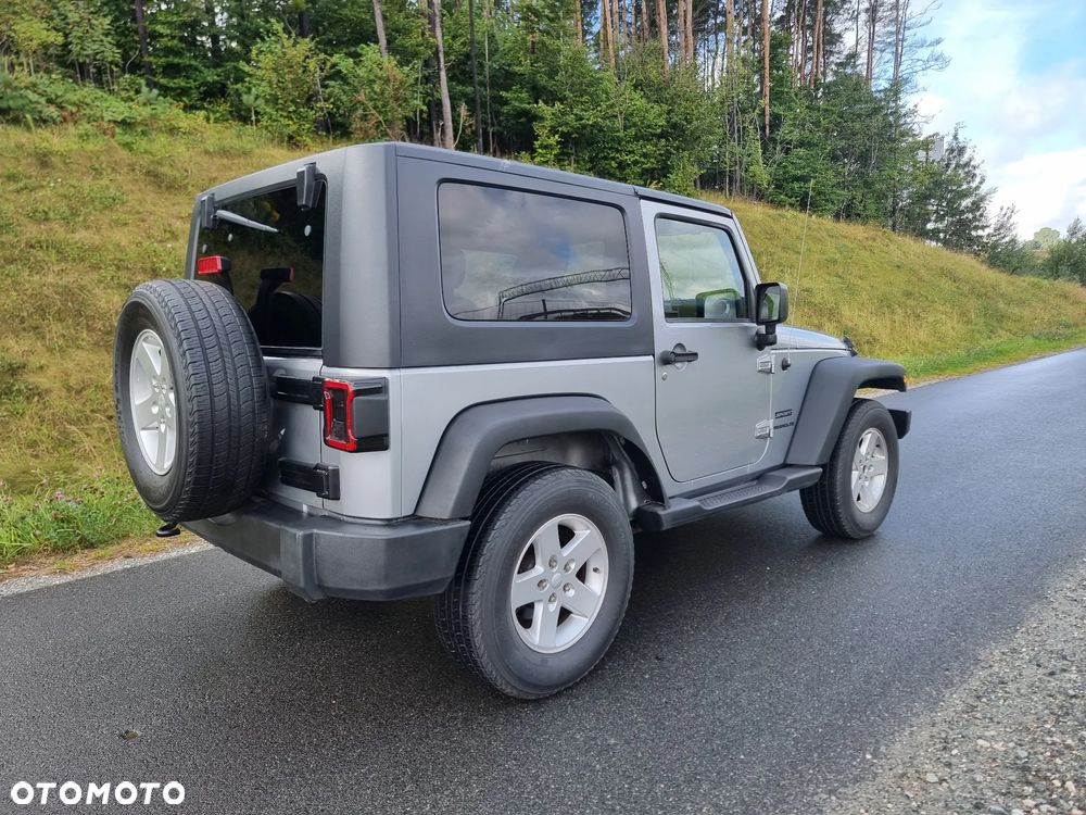 Jeep Wrangler - 3