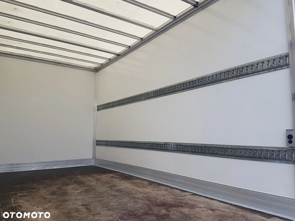 Renault MASTER KONTENER 8EP 4,21x2,23x2,23 KLIMA MANUAL KRAJOWY 6-BIEGÓW - 18