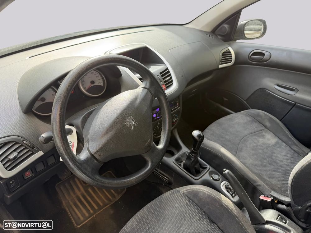 Peugeot 206 - 7
