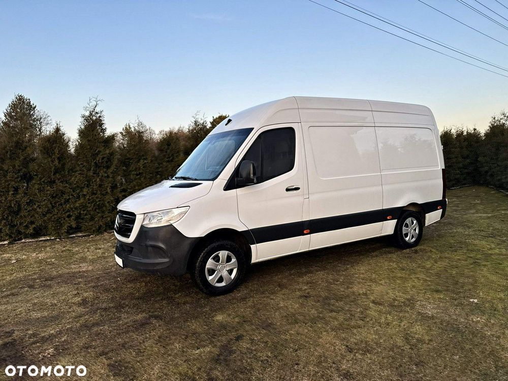 Mercedes-Benz Sprinter - 10
