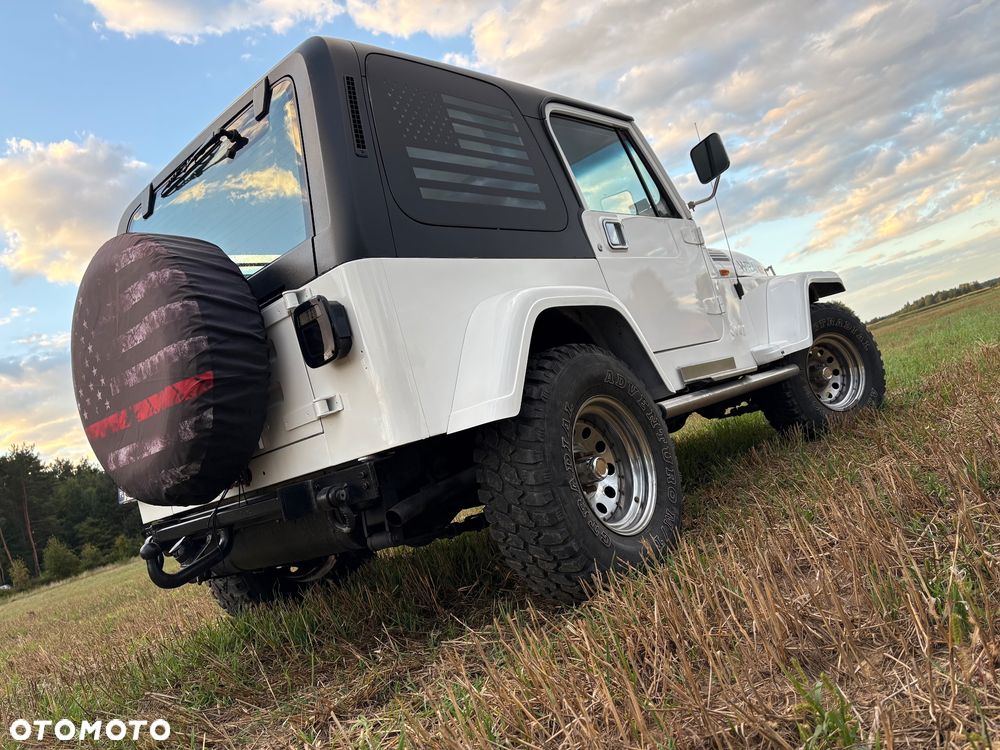 Jeep Wrangler 2.5L - 37