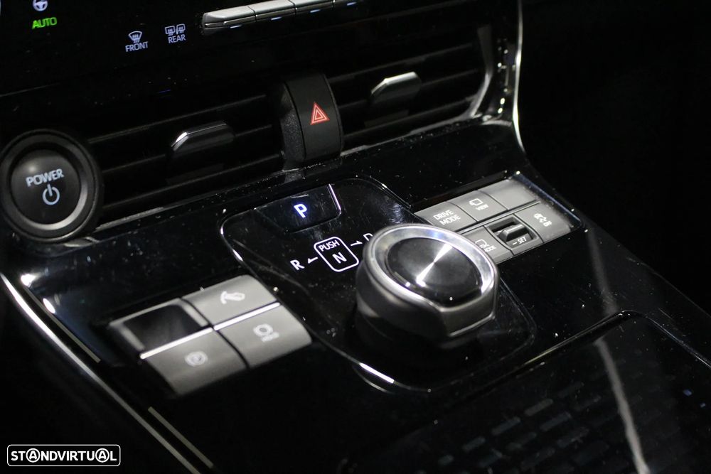 Subaru Solterra Platinum Plus - 38