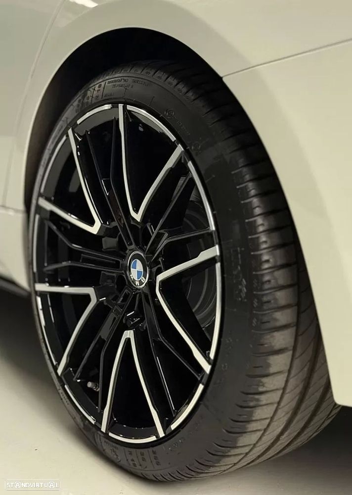 BMW 320 - 25