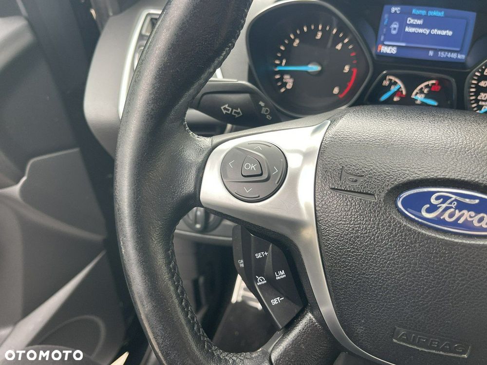 Ford Kuga - 29