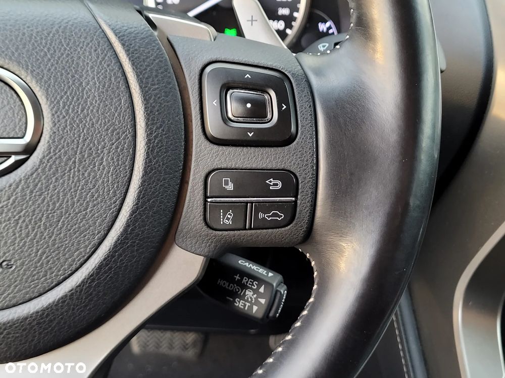 Lexus NX 300h F Impression AWD - 25