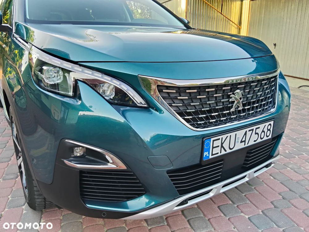 Peugeot 5008 2017 photo 3