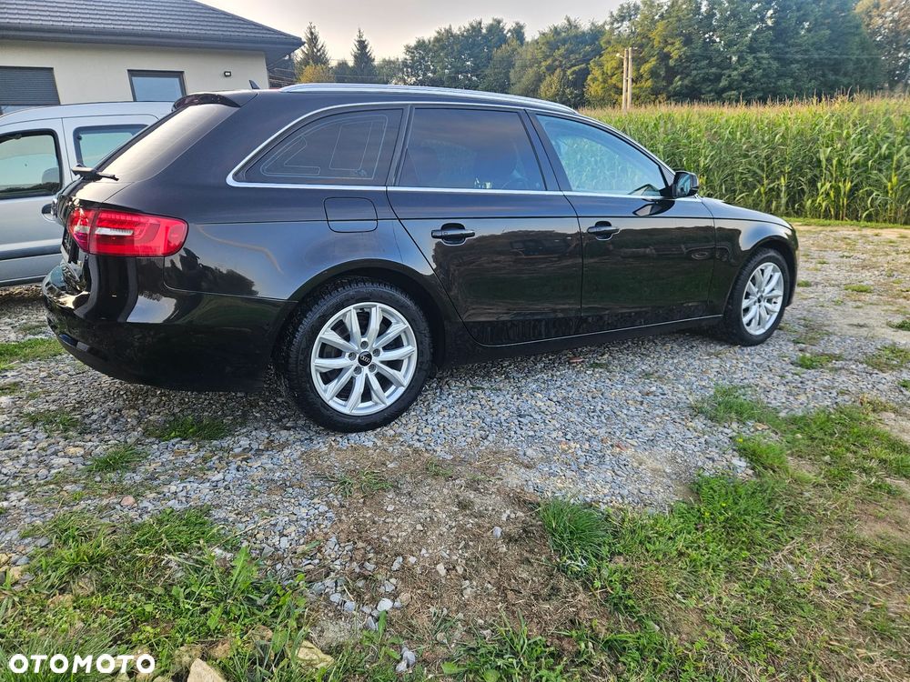 Audi A4 Avant - 11