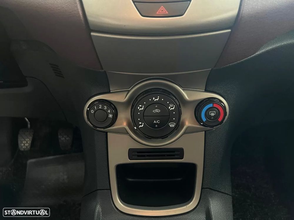 Ford Fiesta 1.4 TDCi Connection - 14