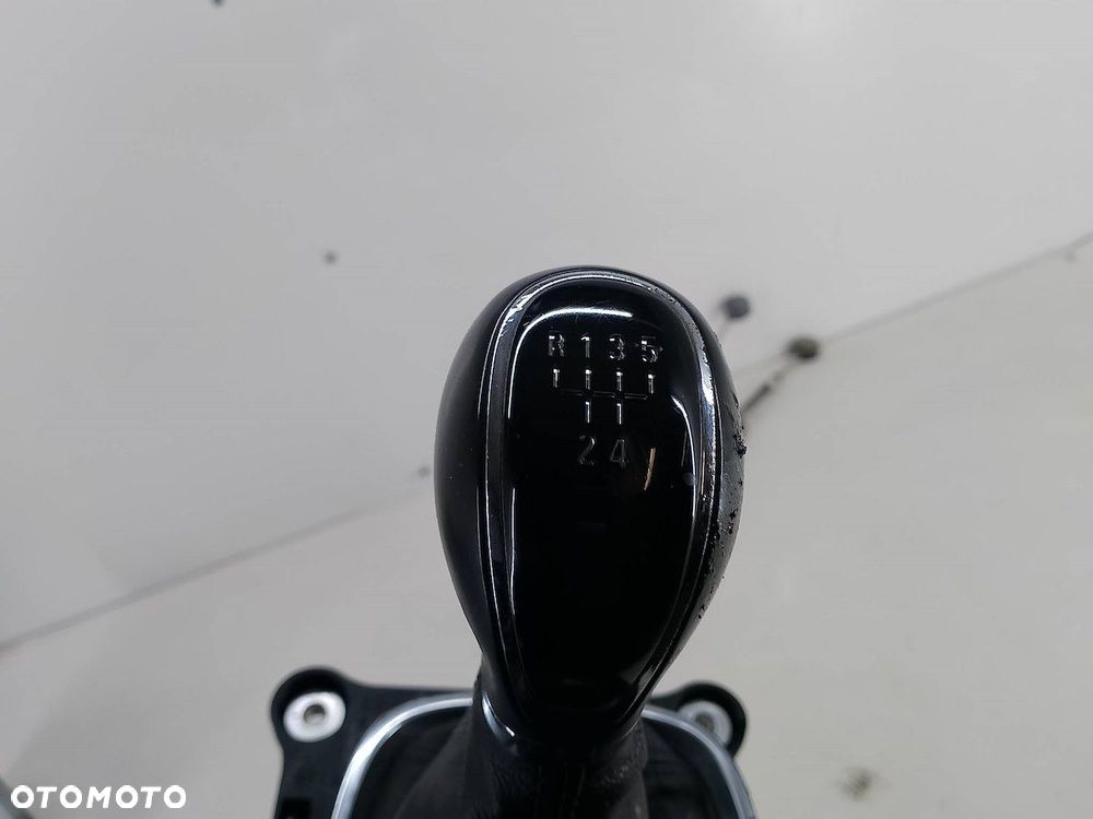 LEWAREK ZMIANY BIEGÓW LINKI OPEL MERIVA B 8126300201 8126300101 1.4 16V - 4