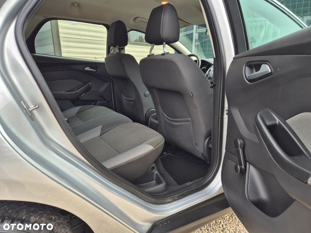Ford Focus - 13