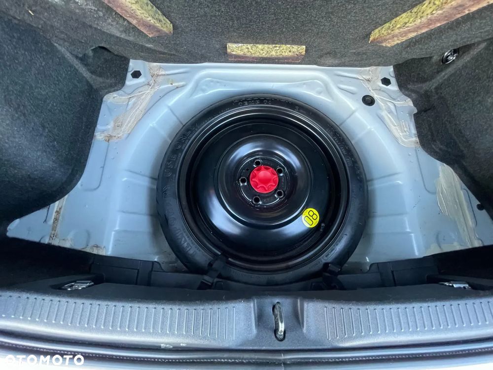 Toyota Auris 1.6 Edition - 25