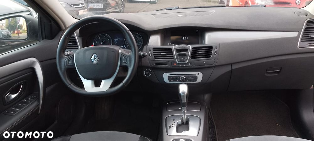 Renault Laguna dCi 110 FAP EDC Bose Edition - 8
