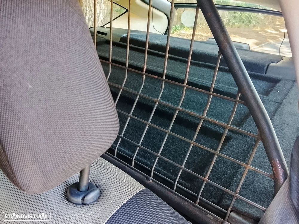 Citroën C4 1.6 HDi 110 VTR Pack - 12