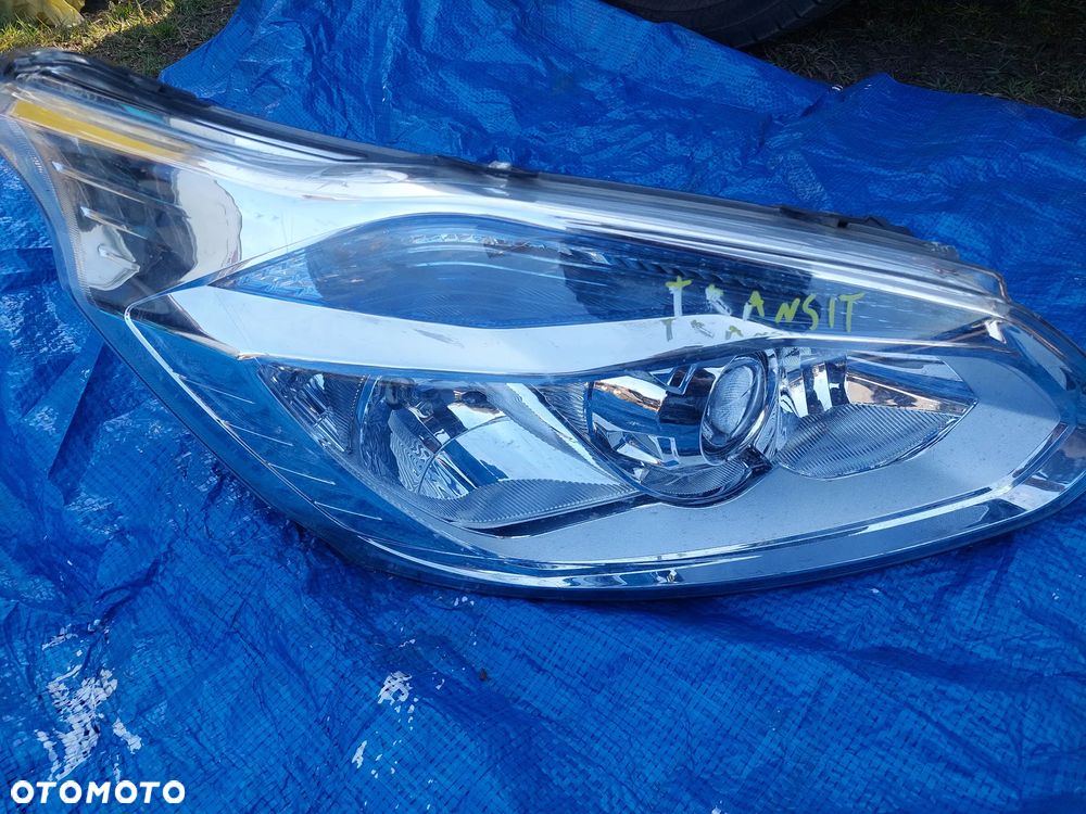 Ford Custom lampa przód reflektor L lub R - 8