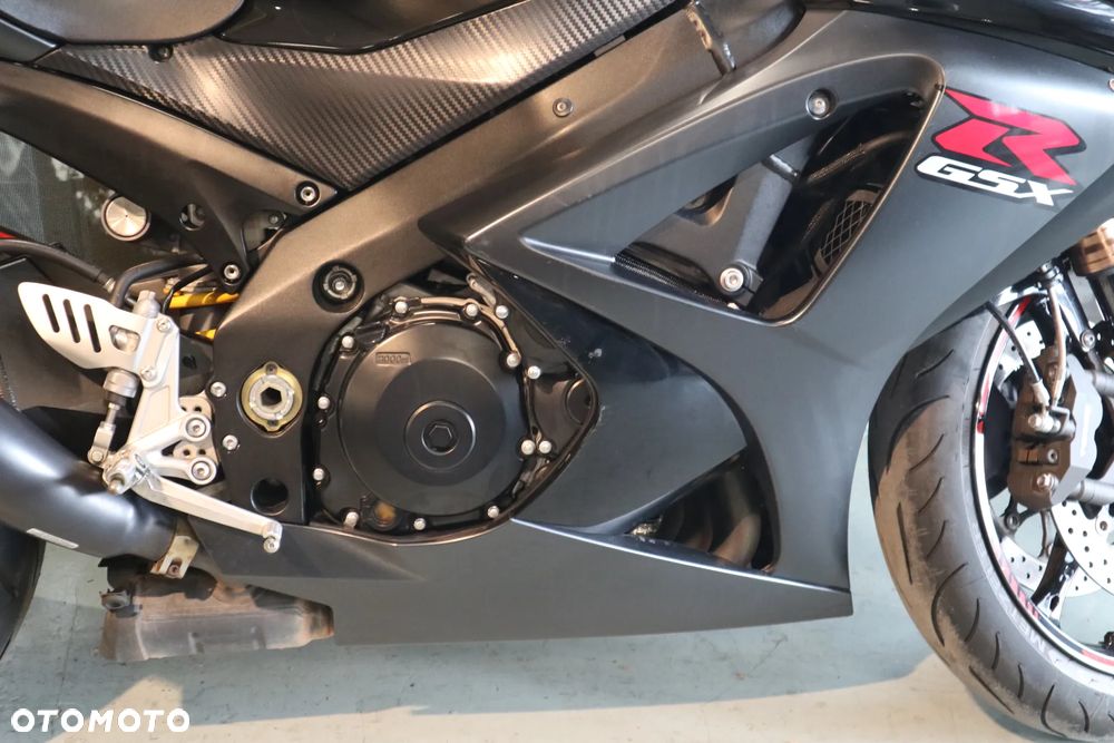Suzuki GSX-R - 18