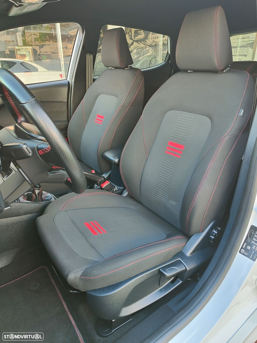 Ford Fiesta 1.0 EcoBoost ST-Line - 25