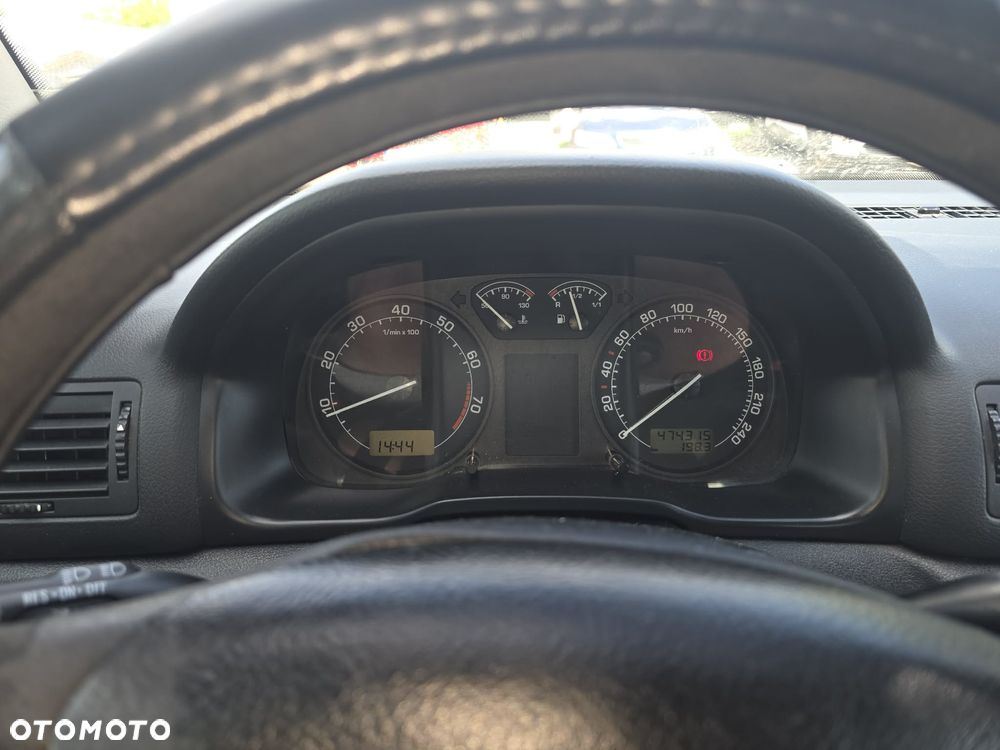 Skoda Octavia 2.0 Ambiente - 4