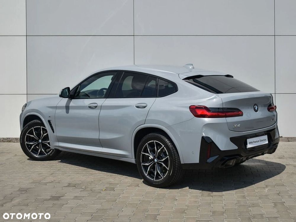 BMW X4 - 10