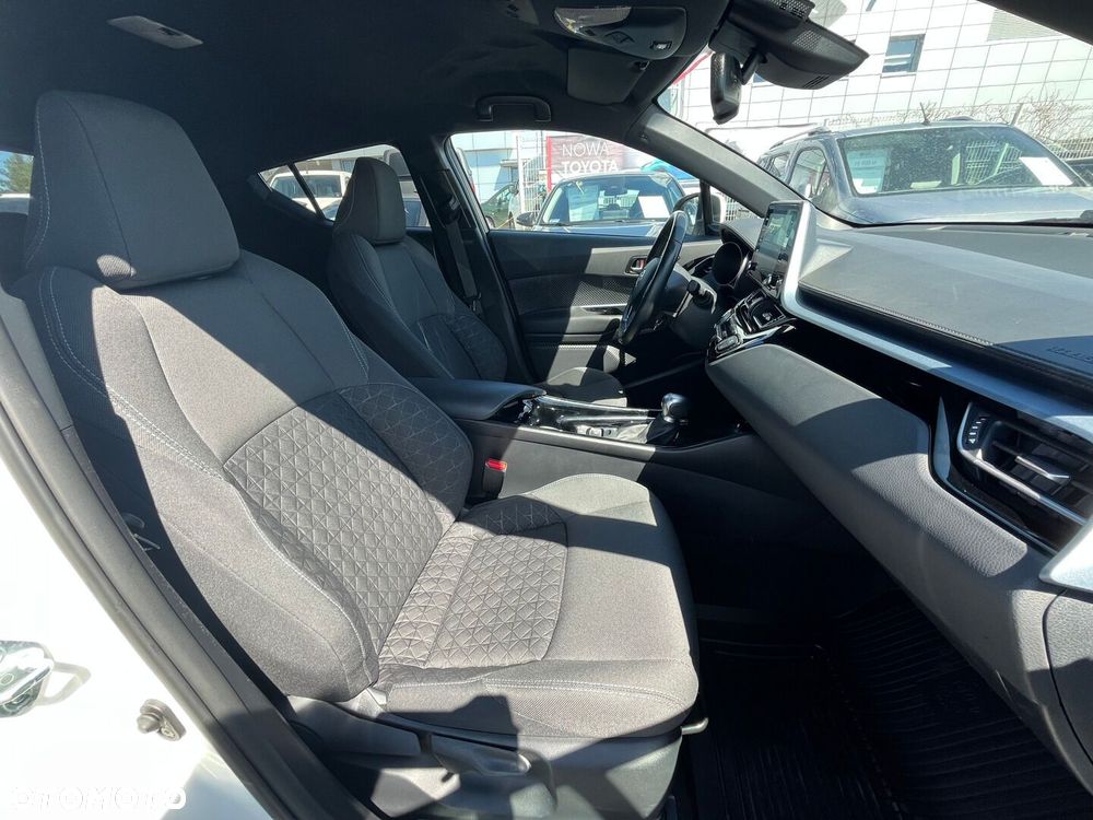 Toyota C-HR 2.0 Hybrid Style - 32