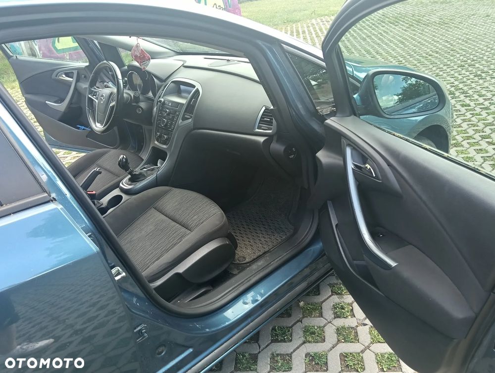 Opel Astra 1.6 Enjoy - 22