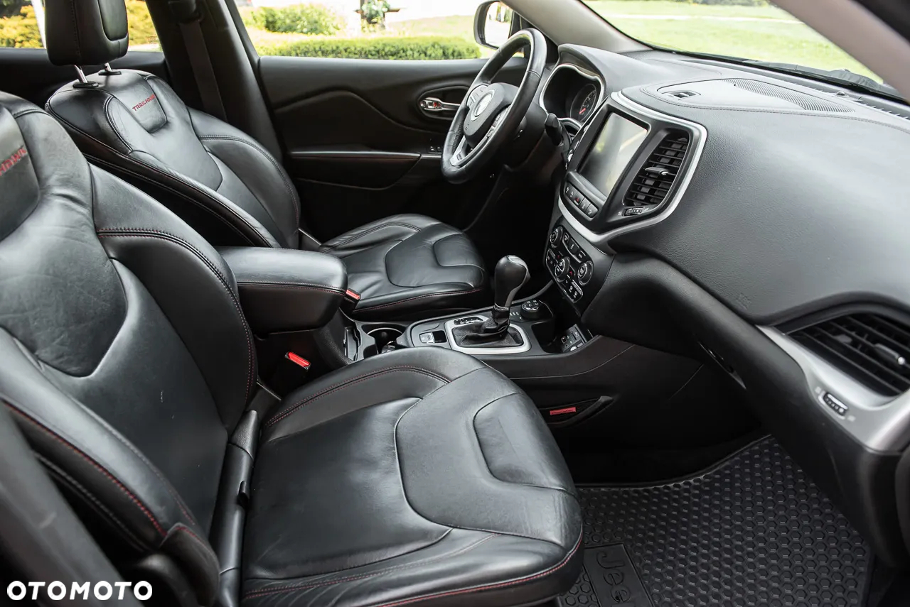 Jeep Cherokee 3.2 V6 Active Drive Lock Trailhawk - 24