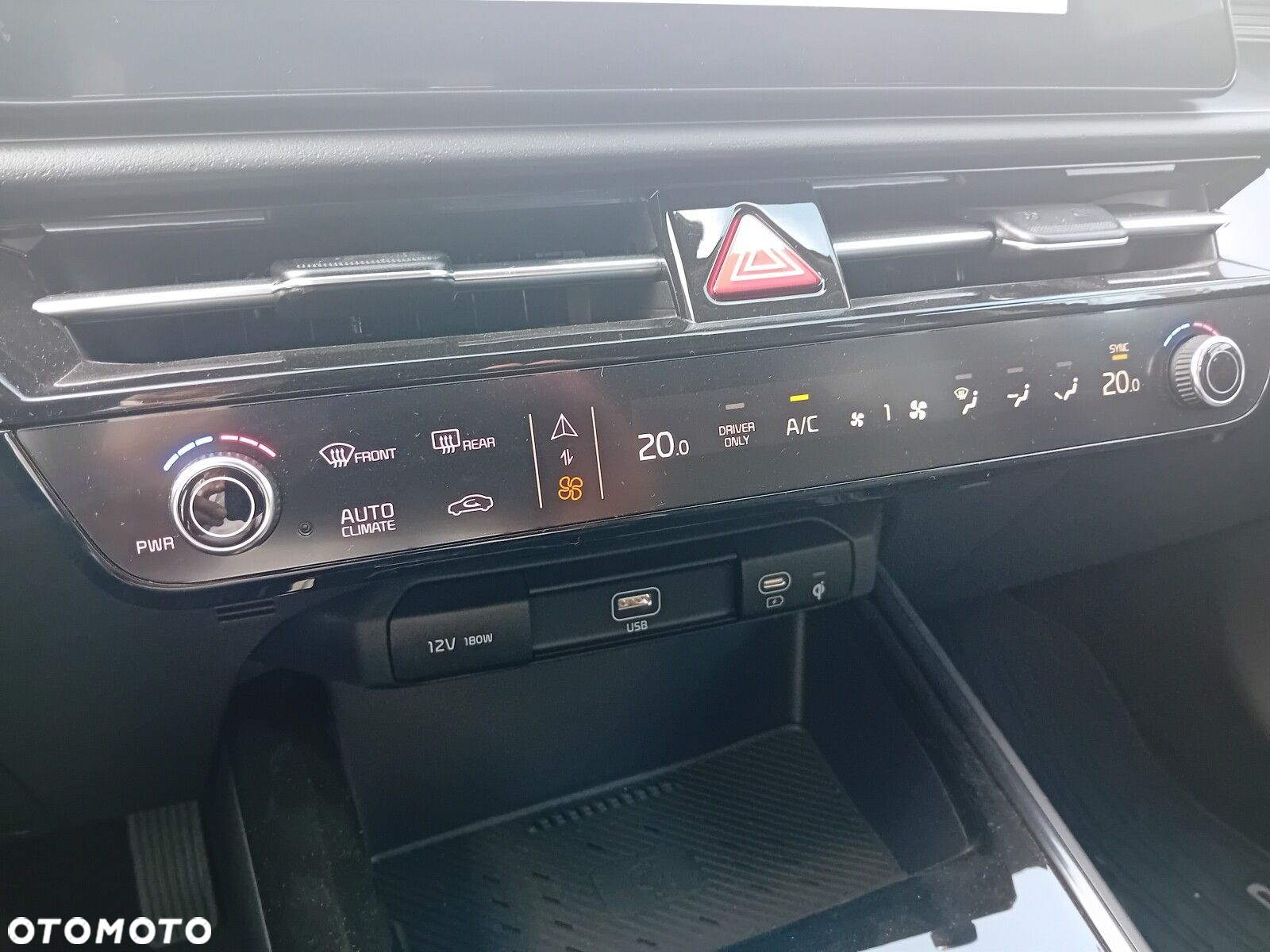 Kia Niro - 32