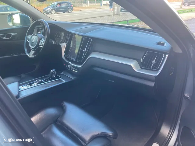 Volvo XC 60 2.0 T6 PHEV Inscription AWD - 44