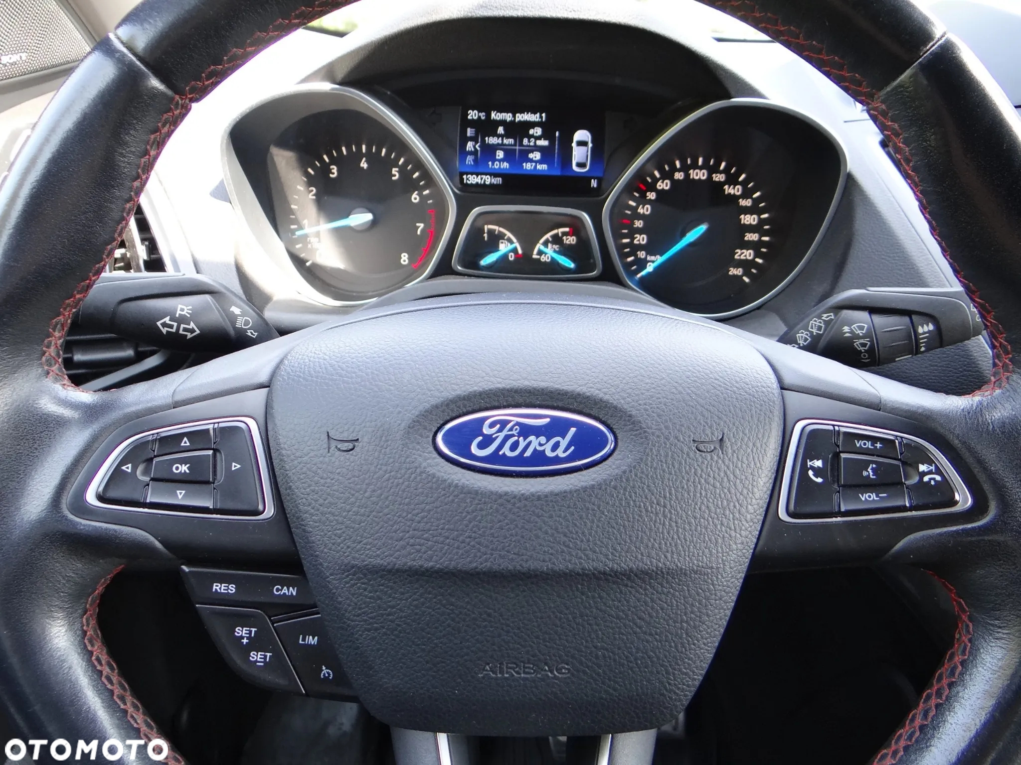 Ford Kuga 1.5 EcoBoost 2x4 ST-Line - 10