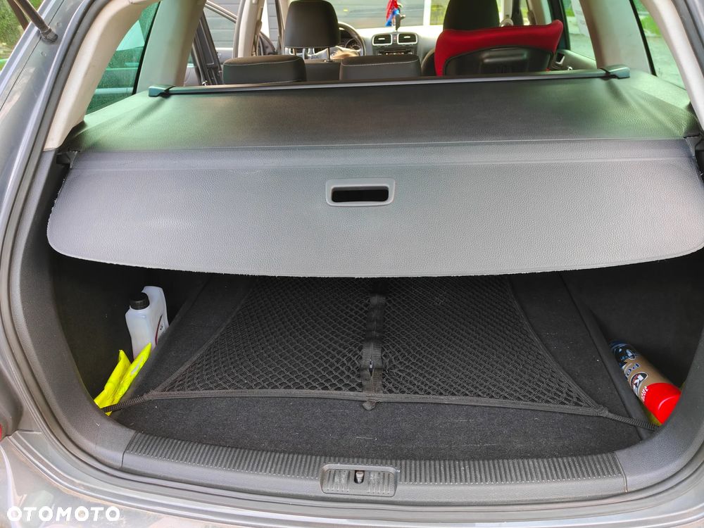 Volkswagen Golf 2.0 TDI DPF BlueMotion Technology DSG MATCH - 12