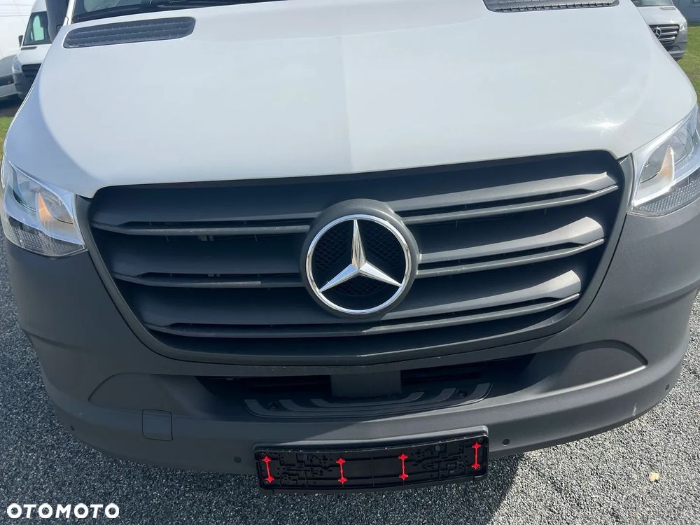Mercedes-Benz Sprinter - 10
