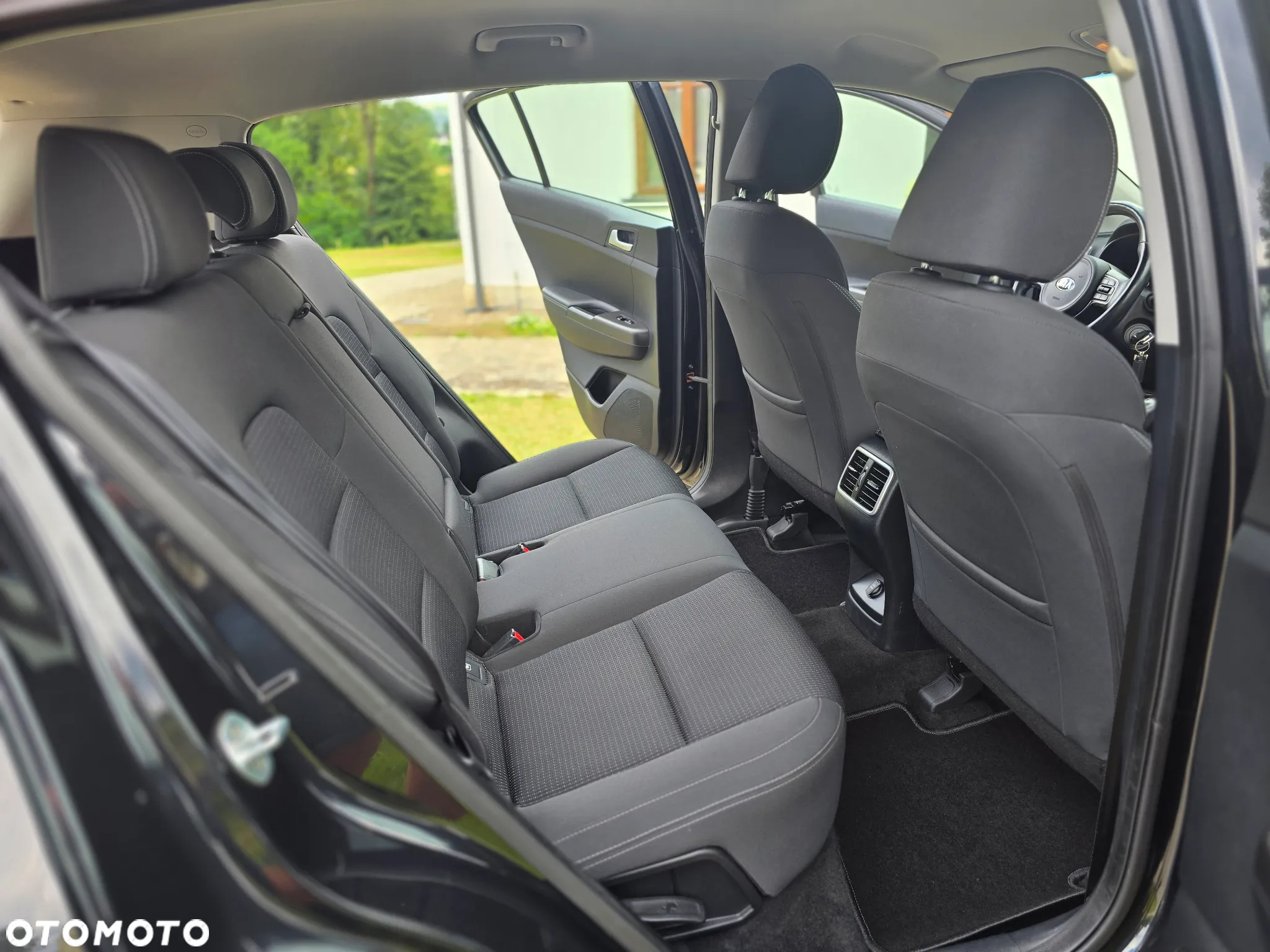 Kia Sportage 1.6 GDI 2WD SPIRIT - 36