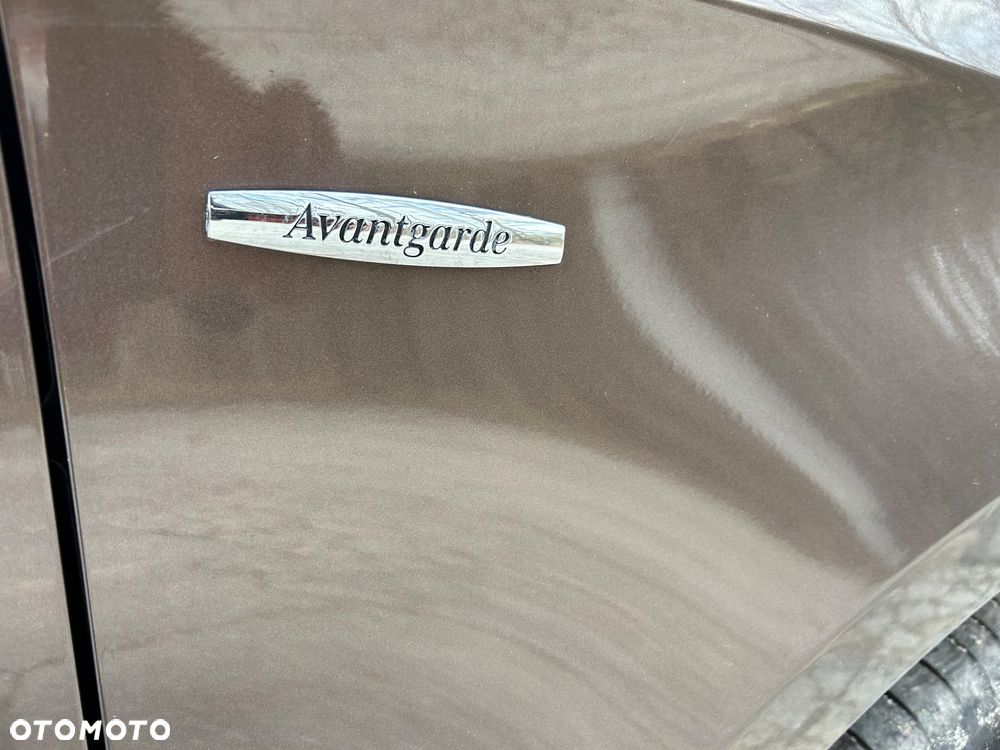 Mercedes-Benz Klasa V 250 d 4-Matic 7G-Tronic (d³ugi) - 16