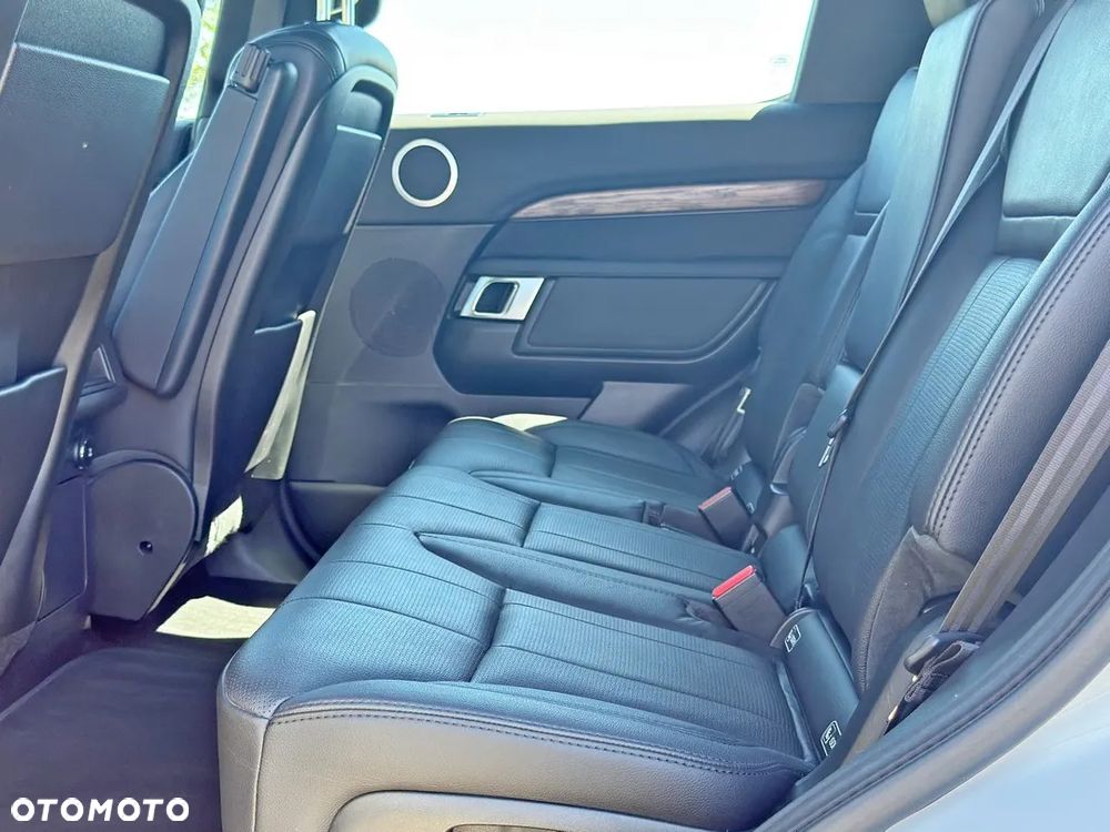 Land Rover Discovery V 2.0 Si4 HSE Luxury - 21