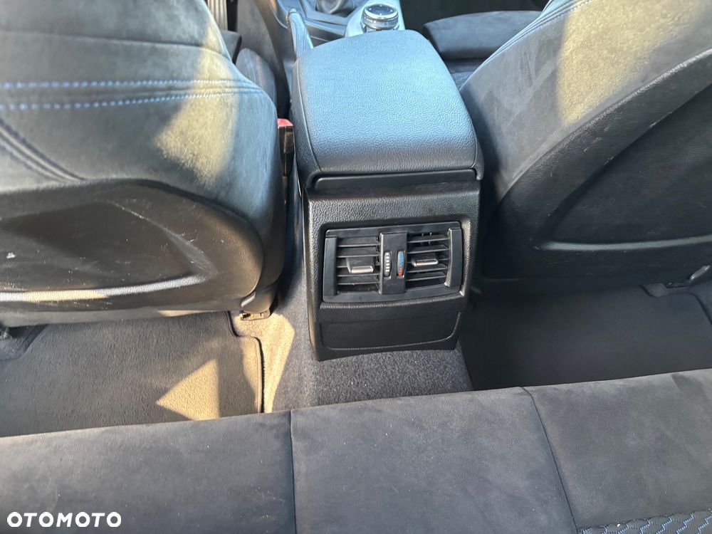 BMW Seria 1 125d Sport Line - 22