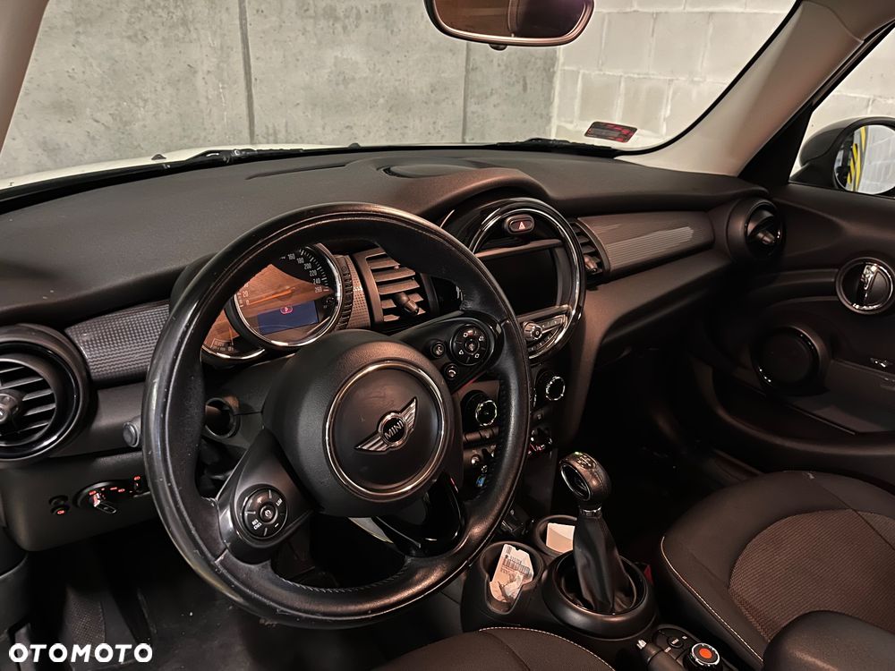 MINI Cooper D - 5