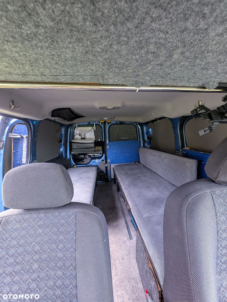 Ford Tourneo Connect - 10