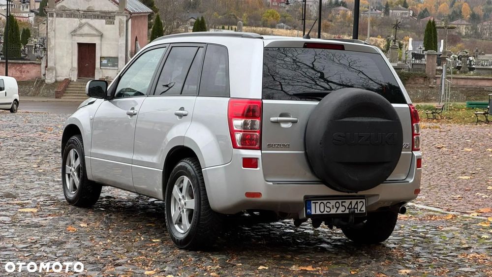 Suzuki Grand Vitara - 27