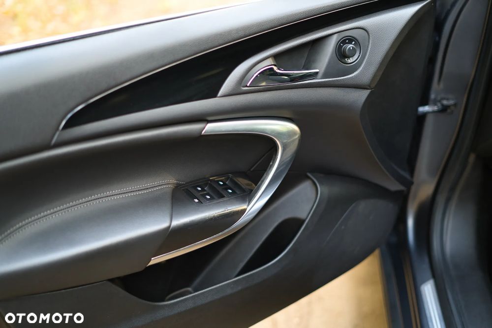 Opel Insignia - 23